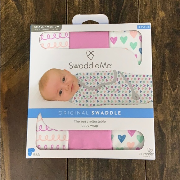 Swaddle Me!💚💖 - Picture 2 of 6